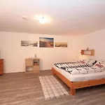 Südstrand 11